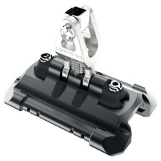 Car short with upstand