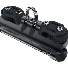 Car with shackle and 2 control sheaves