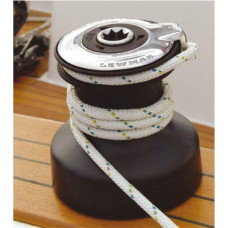 Lewmar EVO winch