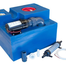 Wastewater tank with macerator